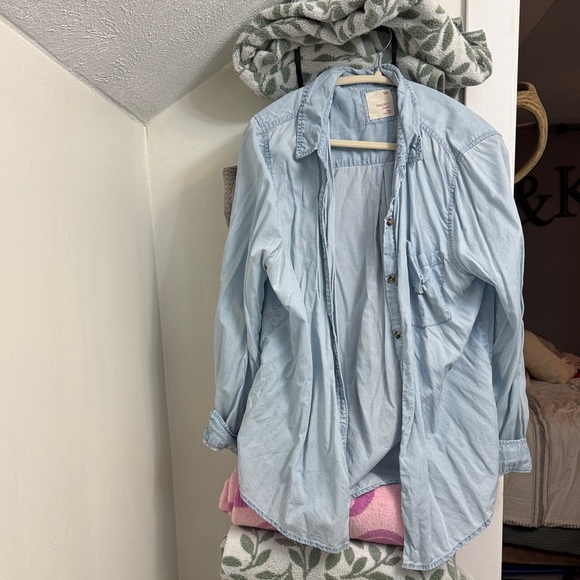 SO Tops - SO Light Blue Button Down Shirt